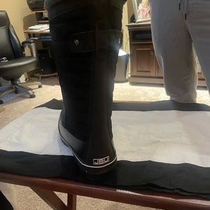 jbu high leg rain boots brand new never worn